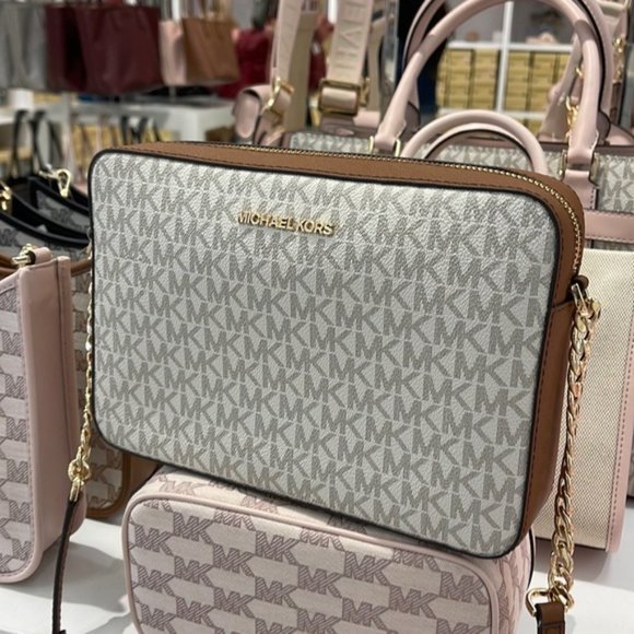 Michael Kors Jet Set Item Large EW Crossbody Vanilla - Picture 2 of 16